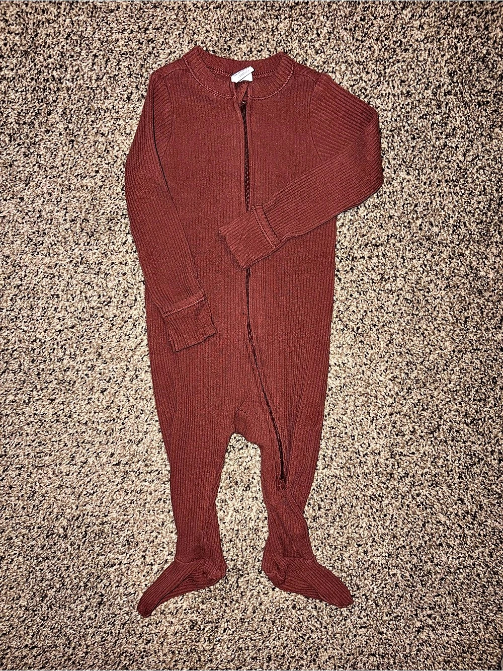 Old Navy Ribbed 2-Way-Zip Sleep & Play Footed One-Piece for Baby Footie Romper